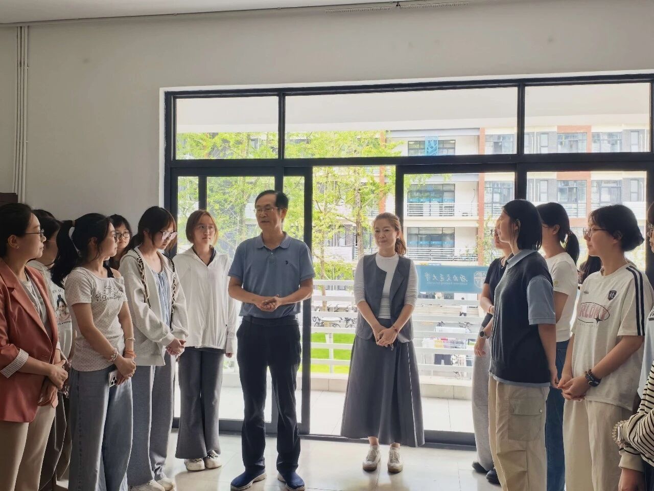师生做爱